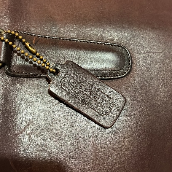 Vintage Coach bag. Real coach, real leather bag. - Picture 2 of 4